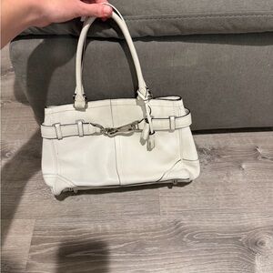 Rare vintage white coach Hampton purse